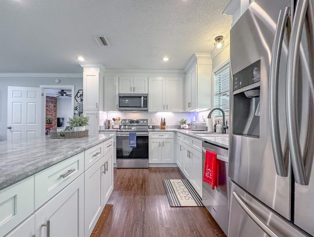1803 Aaron Road, Tallahassee, FL 32303