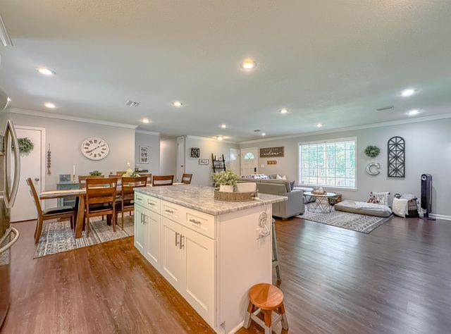 1803 Aaron Road, Tallahassee, FL 32303