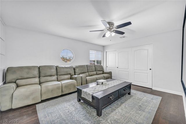 6908 Forest Gate Street, North Las Vegas, NV 89084