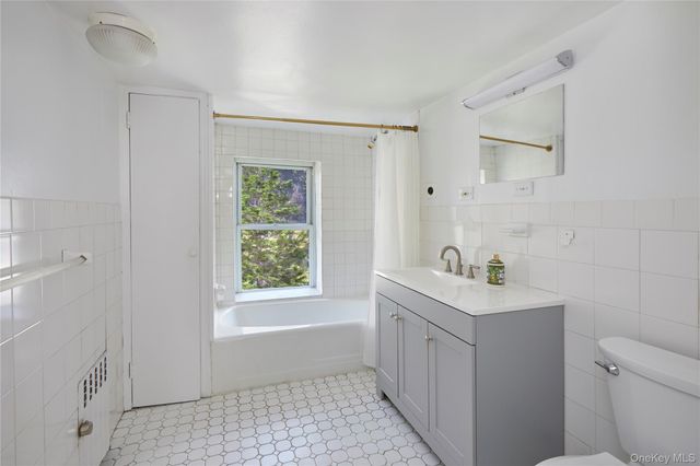 21-13 45th Avenue, Long Island City, NY 11101