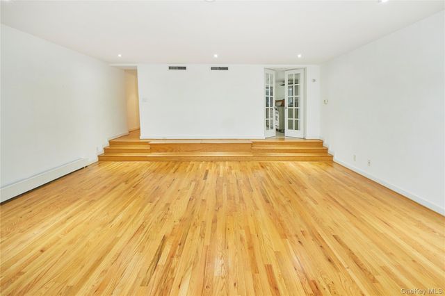21-13 45th Avenue, Long Island City, NY 11101