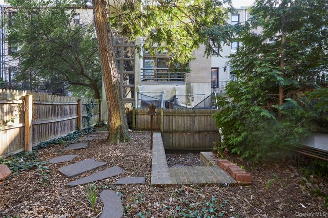 21-13 45th Avenue, Long Island City, NY 11101
