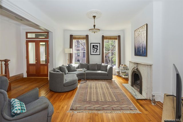 21-13 45th Avenue, Long Island City, NY 11101