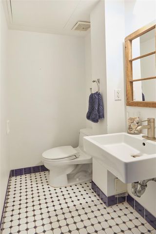 21-13 45th Avenue, Long Island City, NY 11101