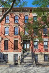 21-13 45th Avenue, Long Island City, NY 11101