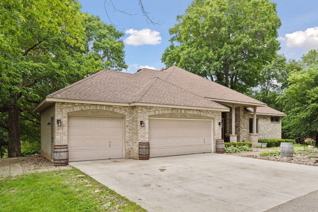 28792 141st Avenue, New Prague, MN 56071