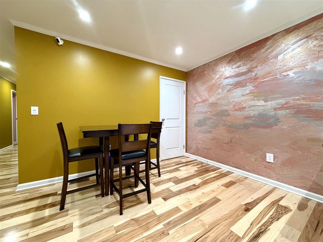 22727 Renford Street, Novi, MI 48375