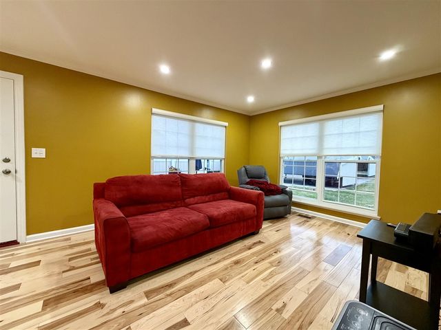 22727 Renford Street, Novi, MI 48375