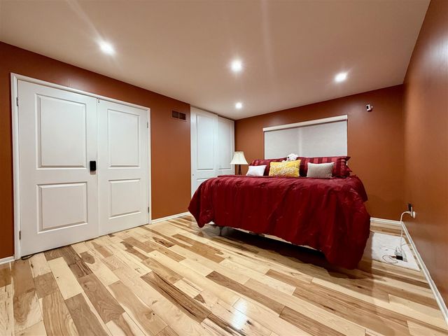 22727 Renford Street, Novi, MI 48375