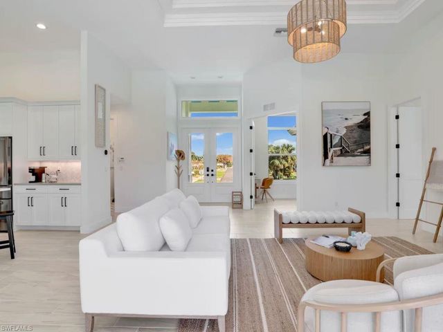 138 Greenbrier ST, Marco Island, FL 34145