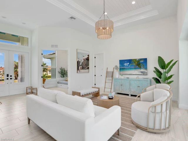 138 Greenbrier ST, Marco Island, FL 34145