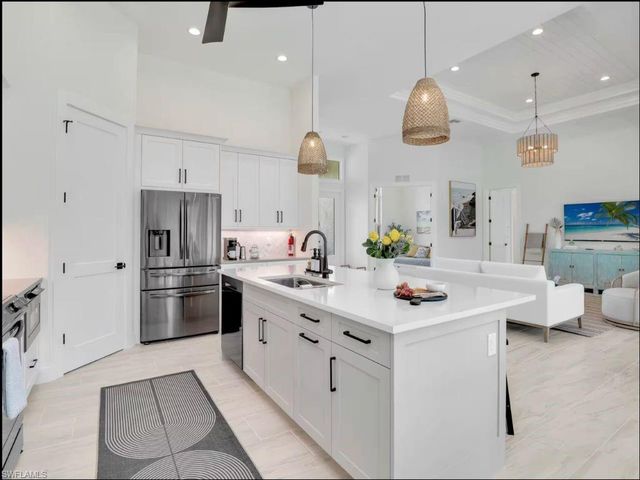 138 Greenbrier ST, Marco Island, FL 34145