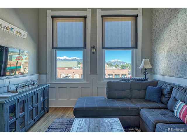 207 F St 2, Salida, CO 81201