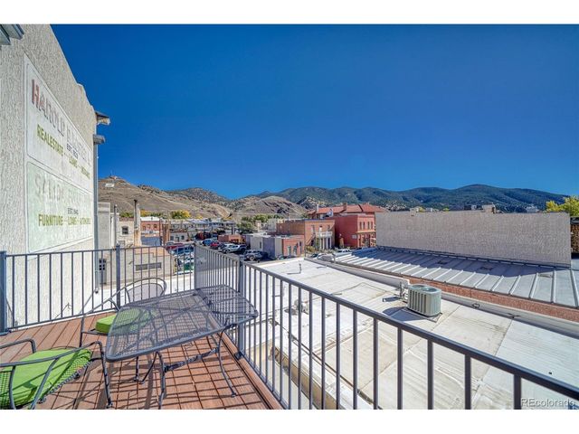 207 F St 2, Salida, CO 81201