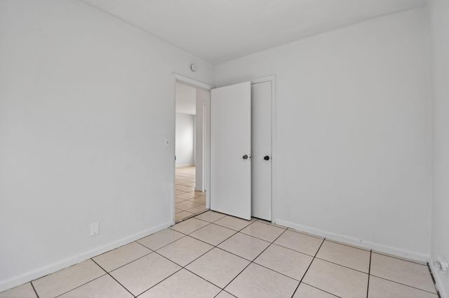 1172 W 34th Street 1, Riviera Beach, FL 33404