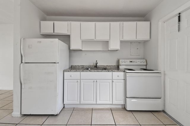 1172 W 34th Street 1, Riviera Beach, FL 33404
