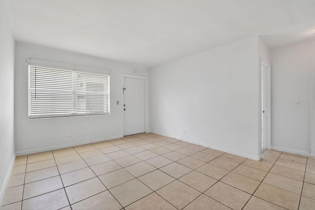 1172 W 34th Street 1, Riviera Beach, FL 33404