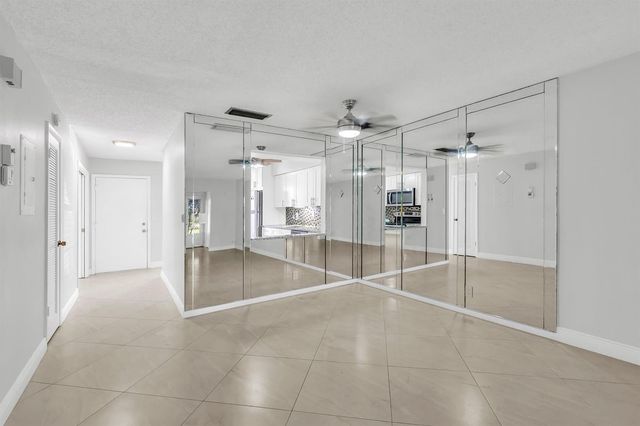 13950 Via Flora B, Delray Beach, FL 33484