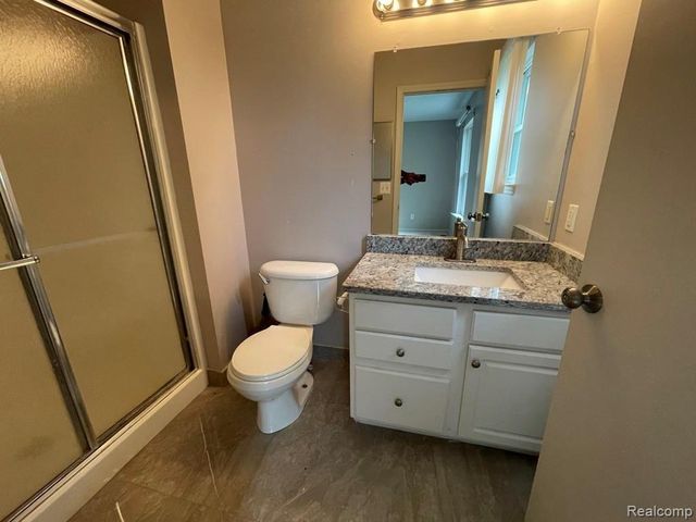 38295 Saratoga Circle, Farmington Hills, MI 48331