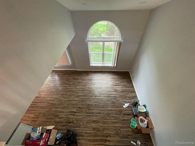 38295 Saratoga Circle, Farmington Hills, MI 48331