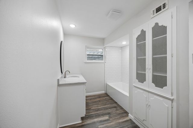 6234 Bandera Avenue A, Dallas, TX 75225