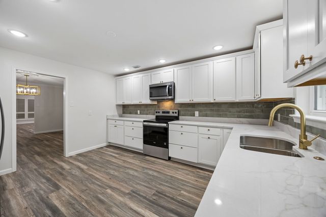 6234 Bandera Avenue A, Dallas, TX 75225