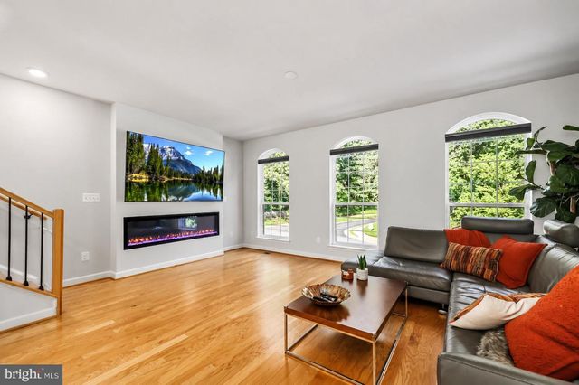 4434 FAIR LAKES CT, Fairfax, VA 22033
