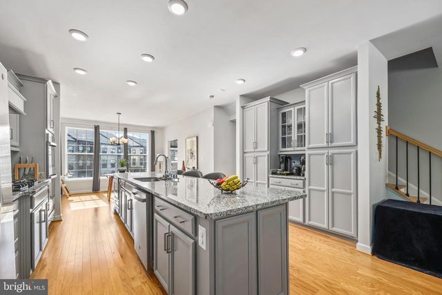 4434 FAIR LAKES CT, Fairfax, VA 22033