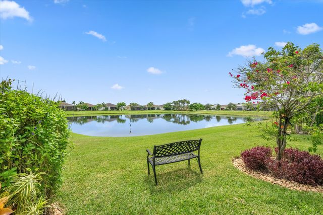 5669 Saint Armands Way, Westlake, FL 33470