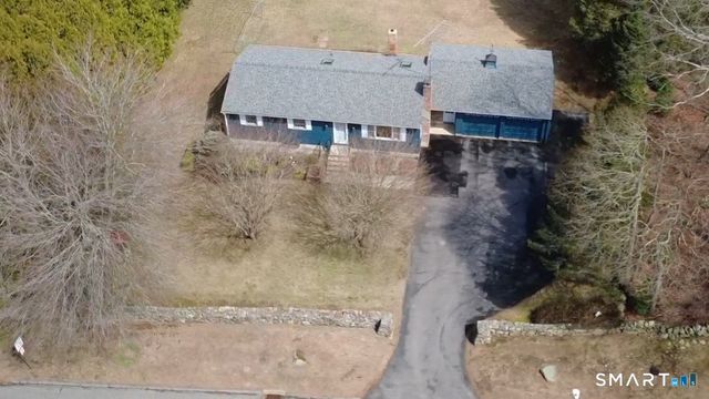 933 Vauxhall St Extension, Waterford, CT 06375