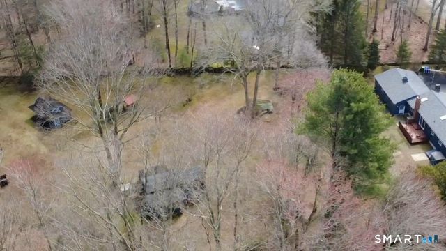 933 Vauxhall St Extension, Waterford, CT 06375