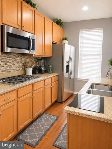 1721 FERNWOOD DR, Upper Marlboro, MD 20774