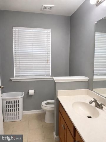 1721 FERNWOOD DR, Upper Marlboro, MD 20774