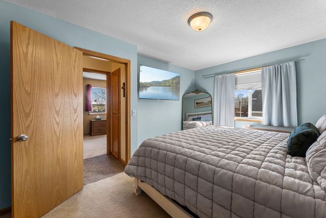 1016 6th Avenue NW, Rice, MN 56367