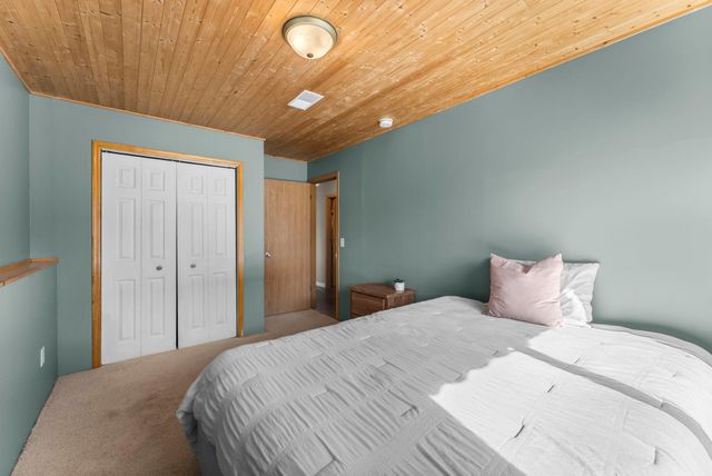 1016 6th Avenue NW, Rice, MN 56367