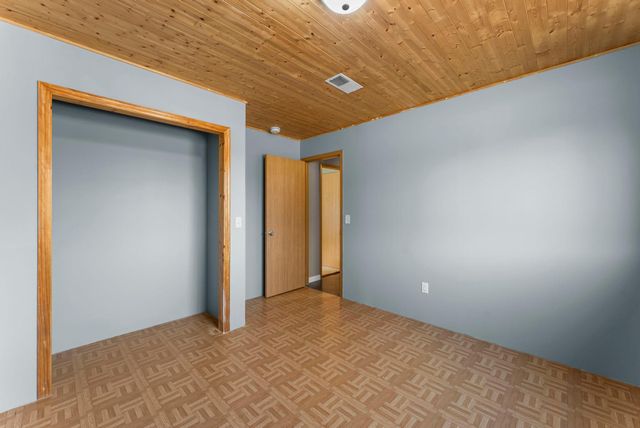 1016 6th Avenue NW, Rice, MN 56367