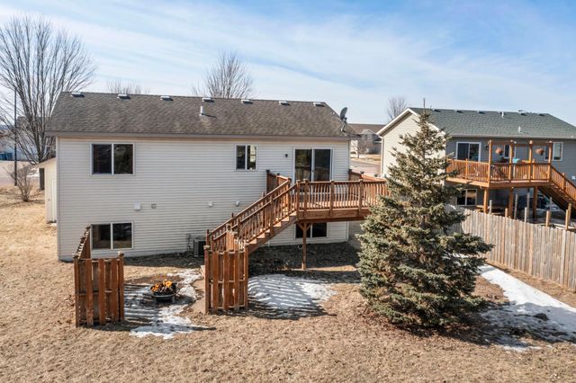 1016 6th Avenue NW, Rice, MN 56367