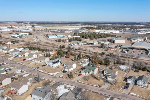 1016 6th Avenue NW, Rice, MN 56367