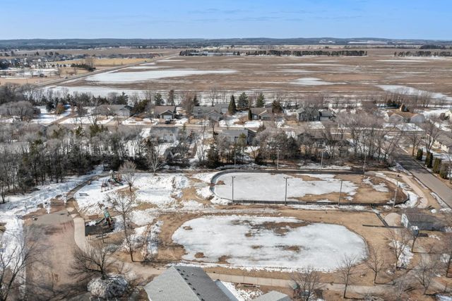 1016 6th Avenue NW, Rice, MN 56367