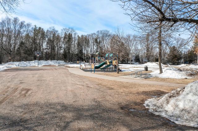 1016 6th Avenue NW, Rice, MN 56367