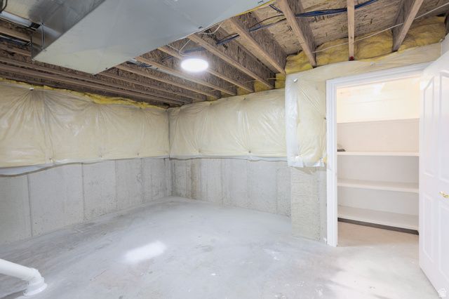 9579 N APPLE CT, Cedar Hills, UT 84062