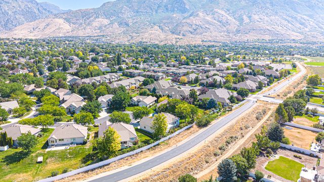 9579 N APPLE CT, Cedar Hills, UT 84062