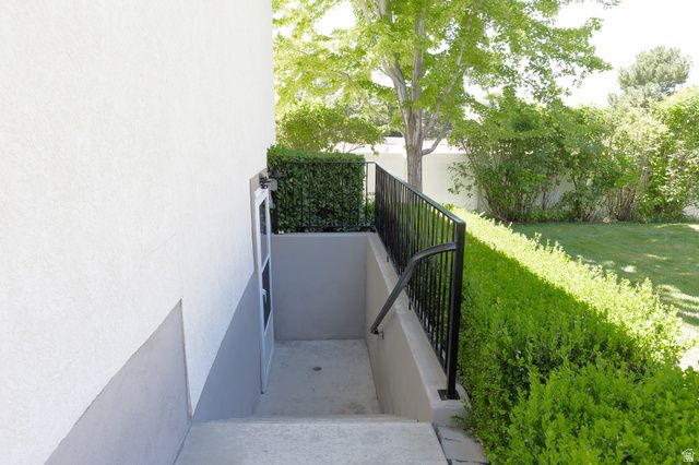 9579 N APPLE CT, Cedar Hills, UT 84062