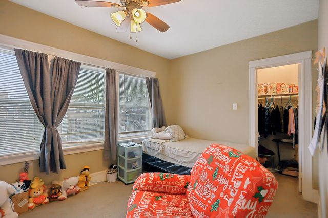 5925 W Iowa Street, Chicago, IL 60651