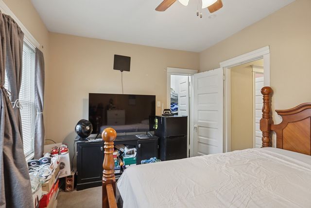 5925 W Iowa Street, Chicago, IL 60651