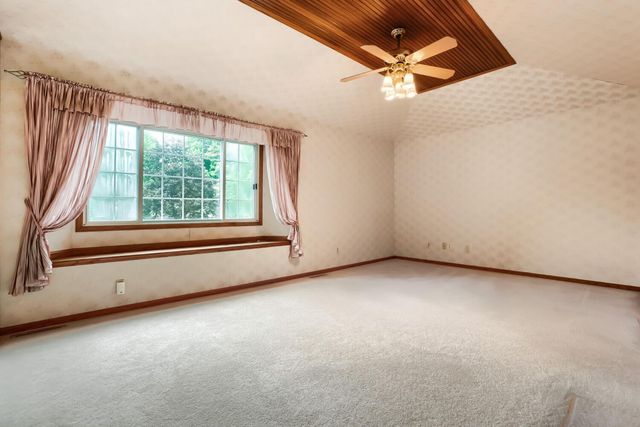 5723 Donegal Drive, Shoreview, MN 55126