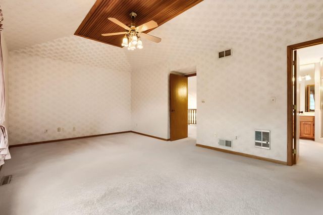 5723 Donegal Drive, Shoreview, MN 55126