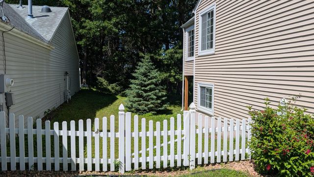 5723 Donegal Drive, Shoreview, MN 55126