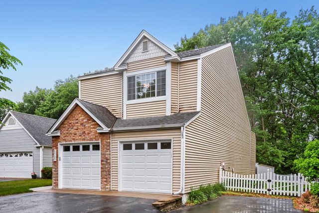 5723 Donegal Drive, Shoreview, MN 55126