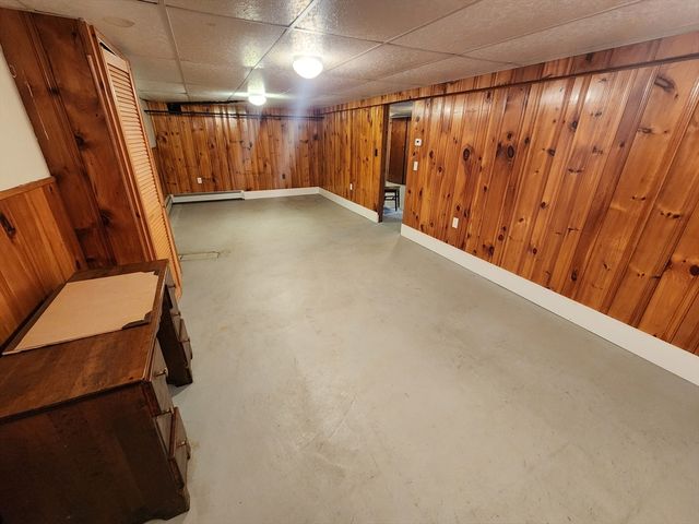 15 York Ter, Lynn, MA 01904